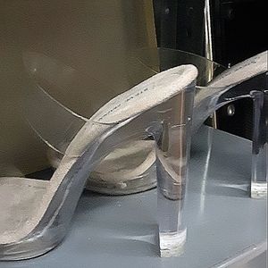Steve Madden clear heels size71/2